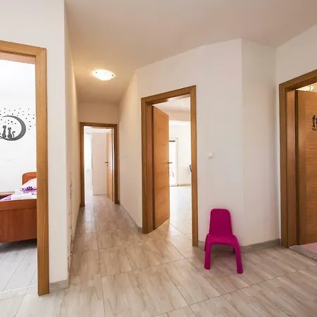 Micko Apartman
