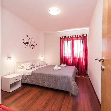 Micko Apartman