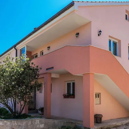 Micko Apartmán *